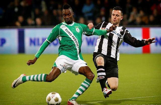 上高唱队歌 上高唱队歌